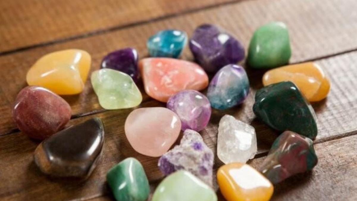 cinci-obiecte-atrag-norocul-si-banii--iata-ce-trebuie-sa-ai-mereu-in-geanta_45453600