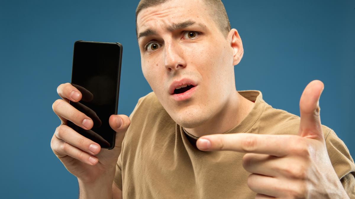 aplicatie-falsa_93562100