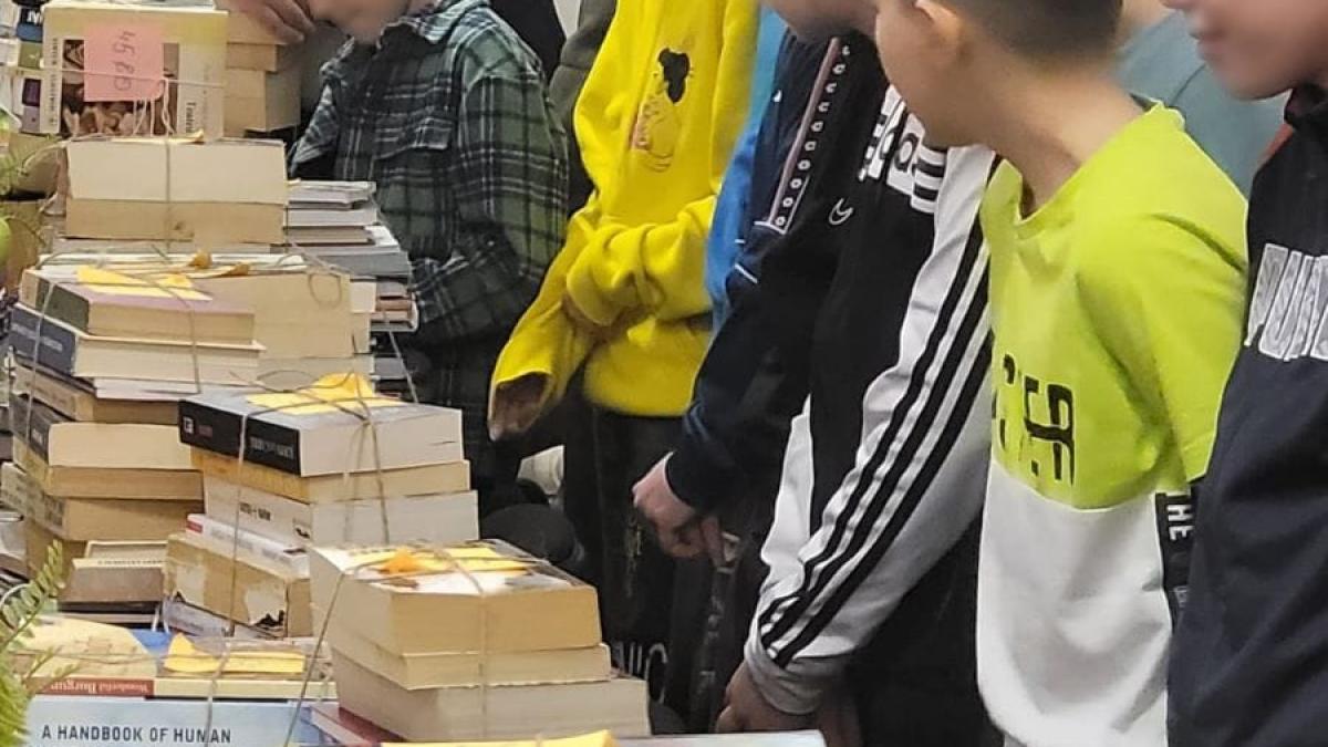 cazanciuc-donatie-carti-giurgiu_70502300