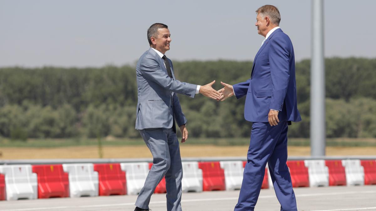 poze_iohannis_grindeanu_pod_inquam-3_76324100