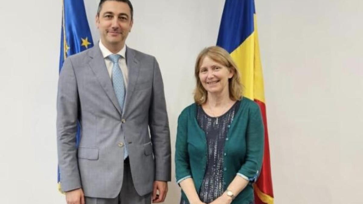 alex-florenta-kathleen-kavalec_49710300