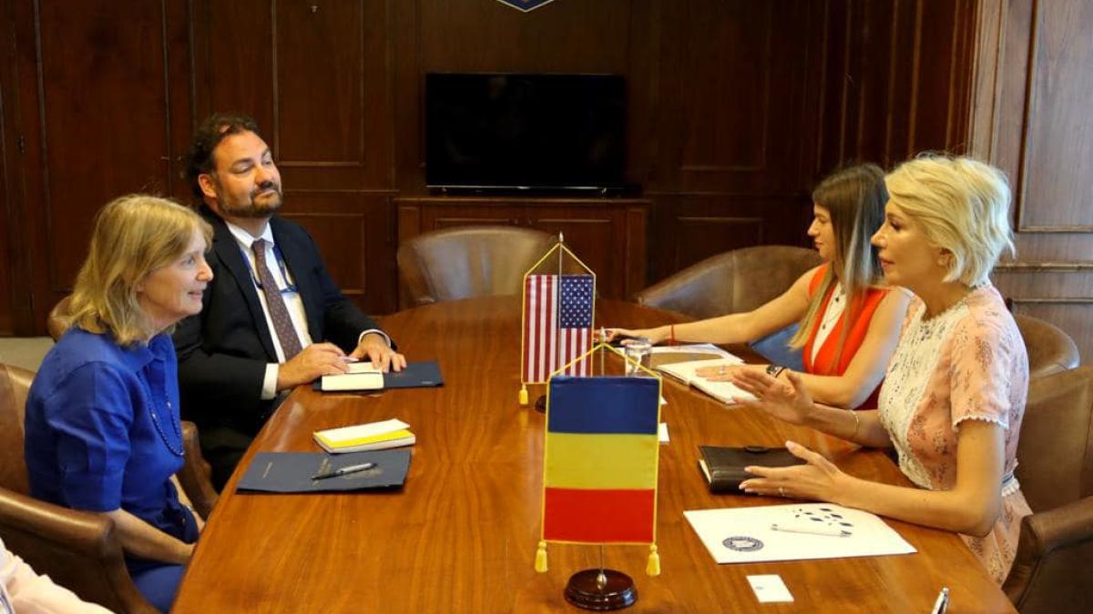 raluca-turcan-kathleen-kavalec_45051400