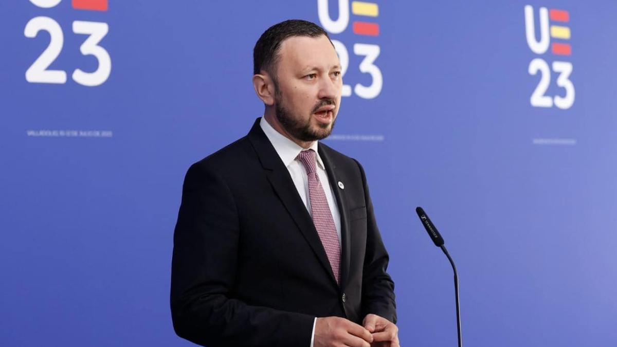 ministrul-mircea-fechet-conduce-delegatia-romaniei-la-consiliul-de-mediu-din-spania_45308000