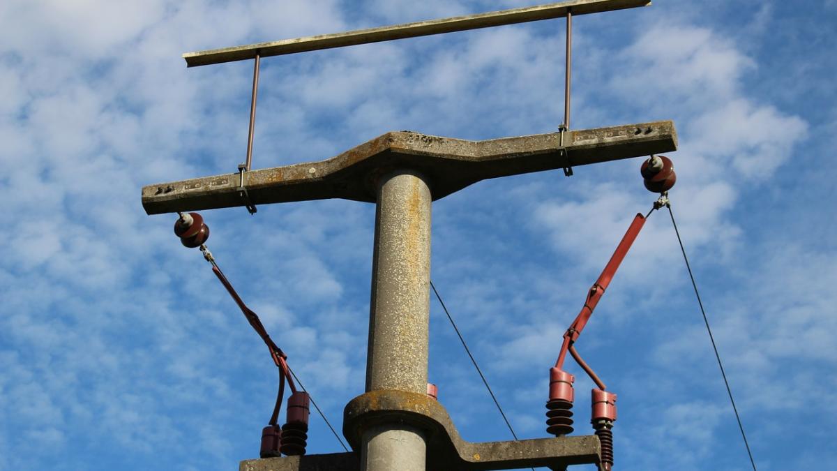 stalpi-electricitate_14841000