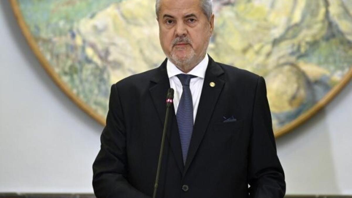 retelele-de-trolipostaci--luate-in-vizor--dupa-dezvoltarea-inteligentei-artificiale--adrian-nastase-spune-ar-putea-fi-adusi-in-fata-instantelor_32776400