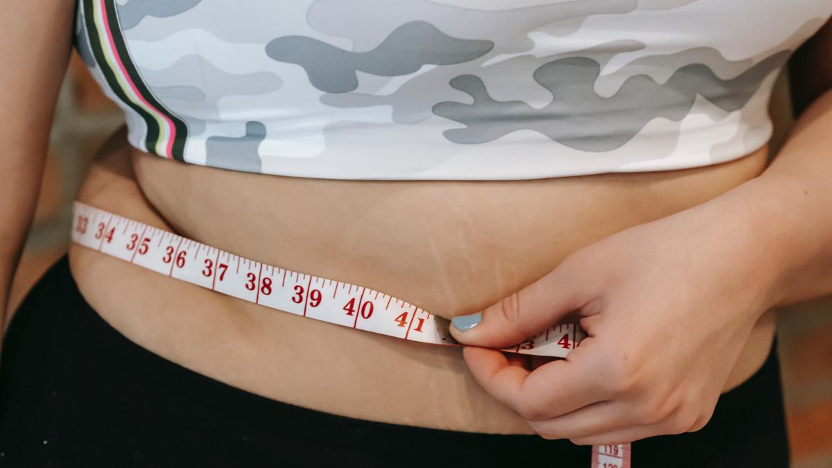 cum-scapi-de-grasimea-de-pe-abdomen--remediu-natural-se-consuma-inainte-de-masa_43372900