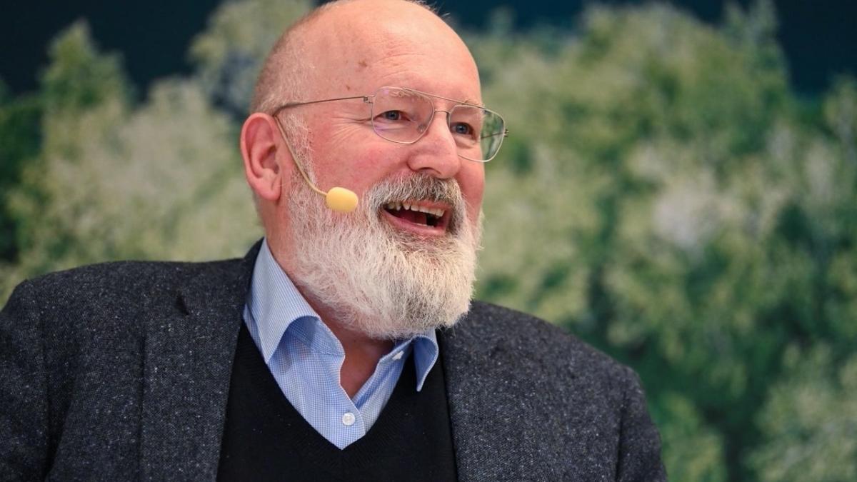 frans-timmermans_08432700