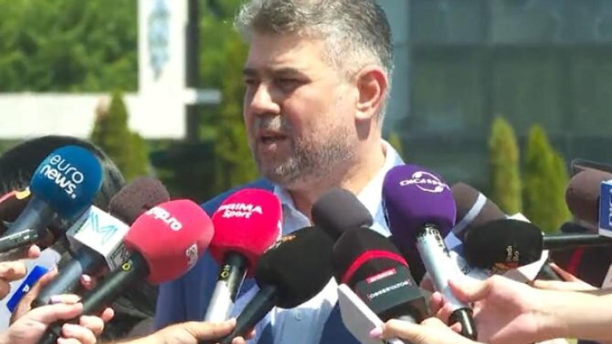 premierul-marcel-ciolacu-participa-la-derbiul-fcsb-dinamo--meci-desfasurat-pe-stadionul-arcul-de-triumf_36937700