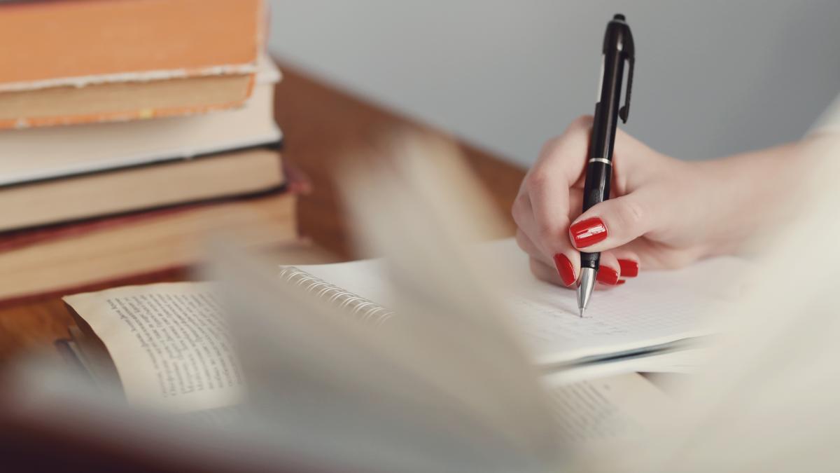 pe-15-octombire--in-15-octombire-sau-la-15-octombire-cum-este-corect_22169800