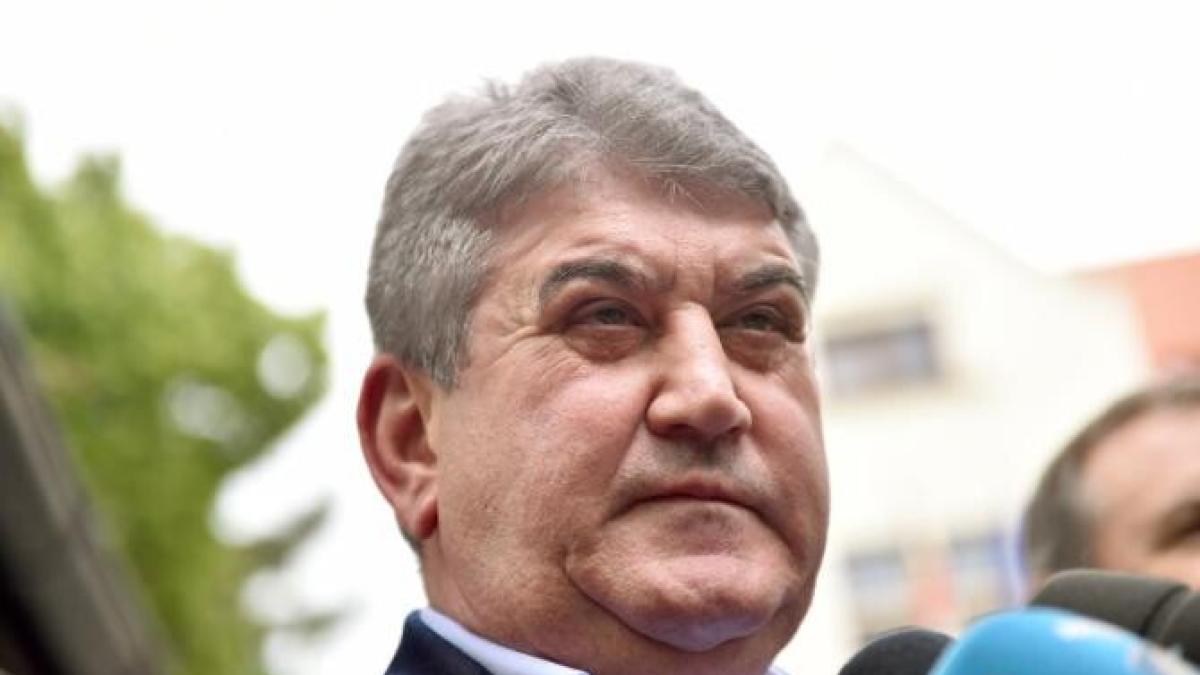 gabriel-oprea-achitat_42633800