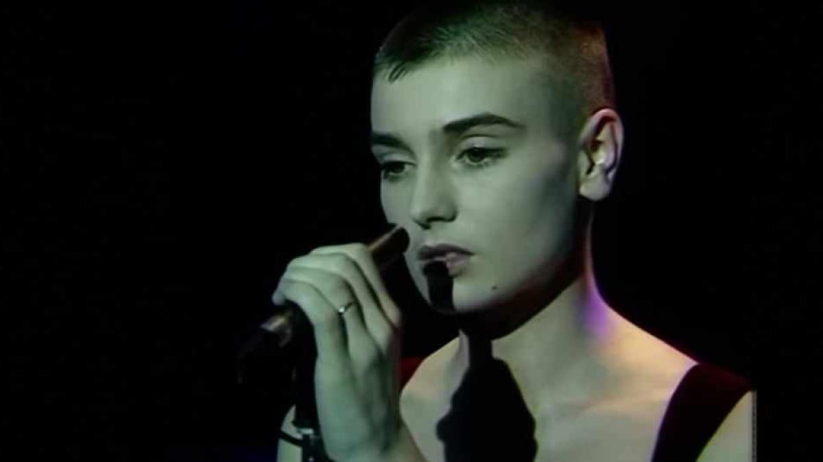 a-murit-cantareata-sinead-oprc-e2prc-80prc-99connor_62378200