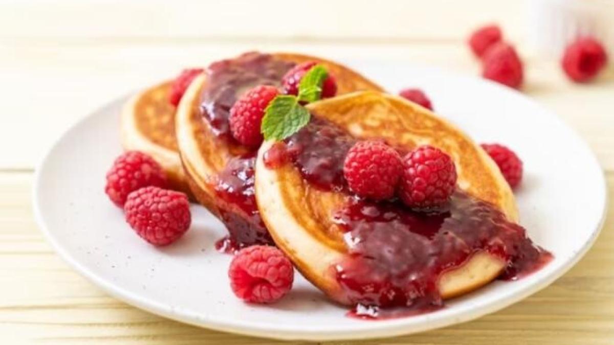 clatitele-cu-zmeura--perfecte-pentru-micul-dejun-de-vara--iata-cum-se-fac_34840400