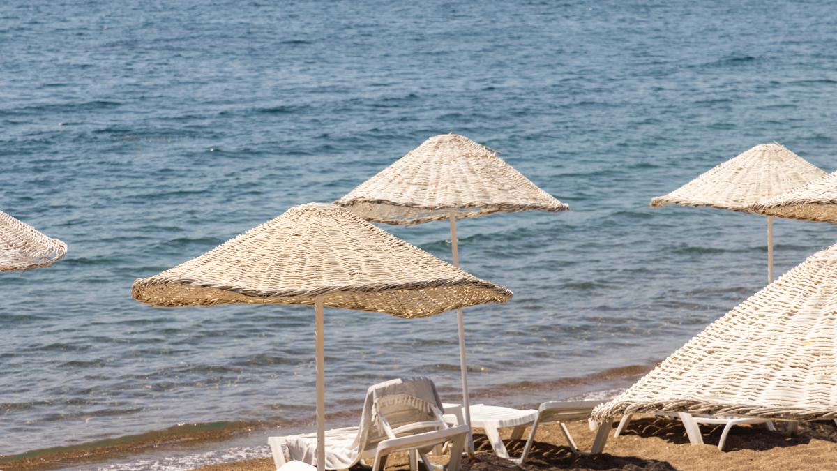 sezlonguri-plaje-grecia-miscarea-prosoapelor_40321100