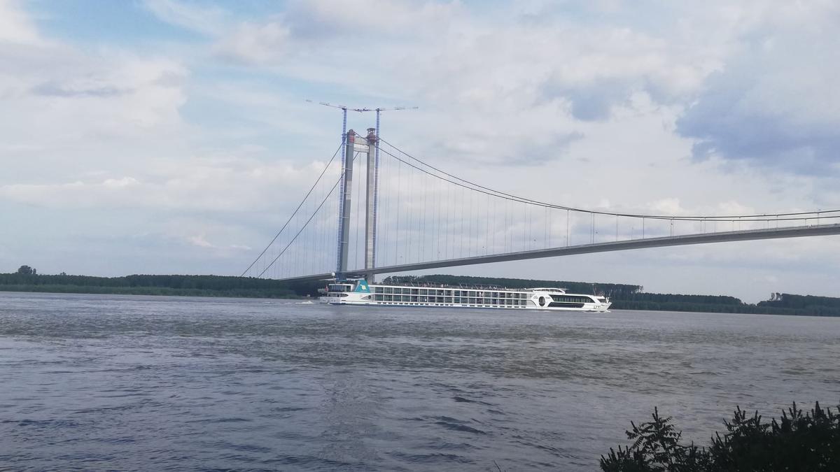 podul-suspendat-peste-dunare_97419300