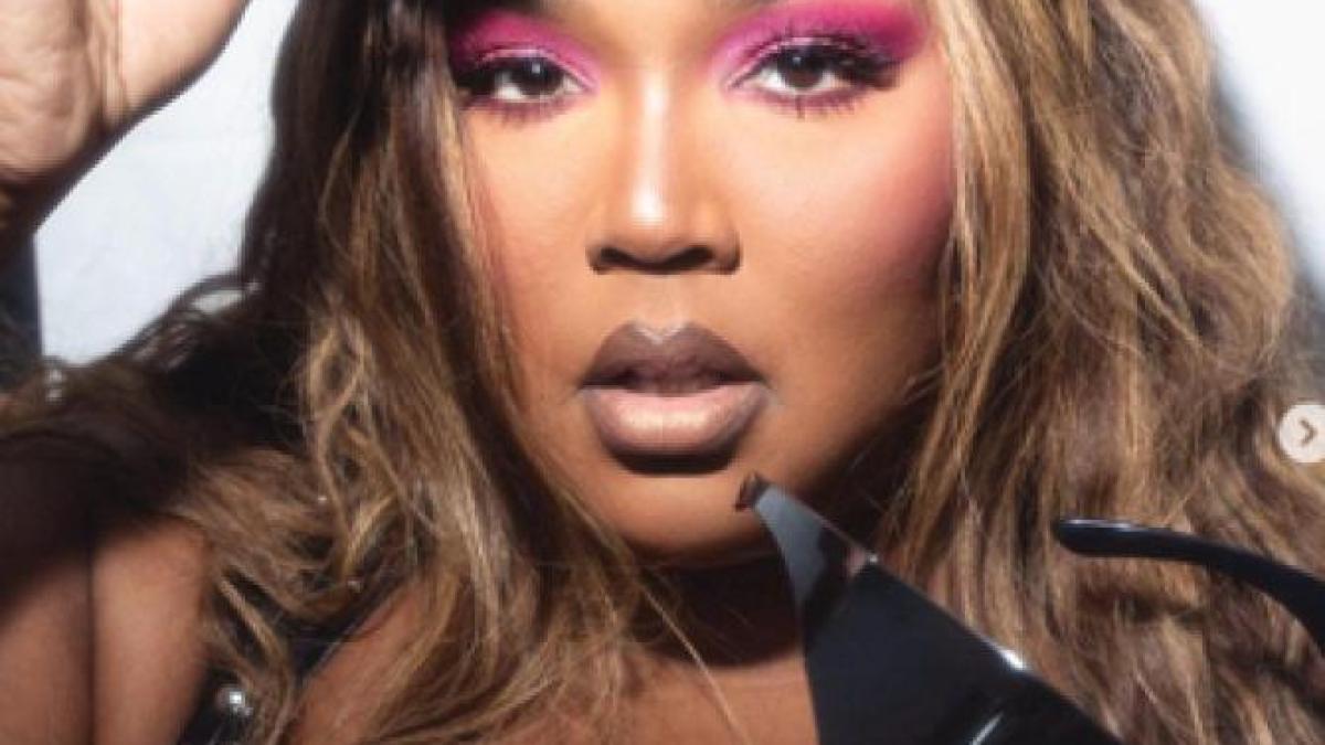 scandalul-continua--alte-sase-dansatoare-o-acuza-pe-cantareata-lizzo-de-rele-tratamente_89002500