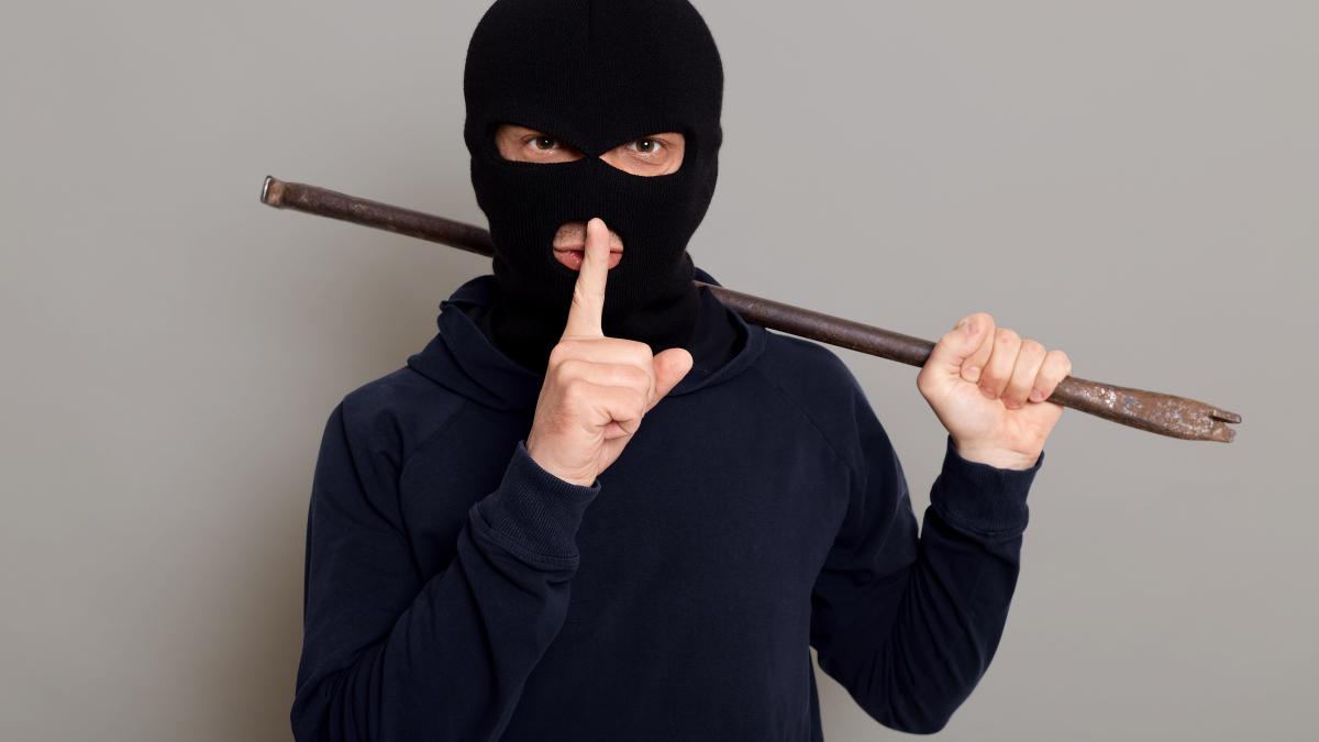 roman--rapit-si-torturat-in-germania-de-mafia-tigarilor--a-furat-tigari-de-2-5-milioane-de-euro_09901300