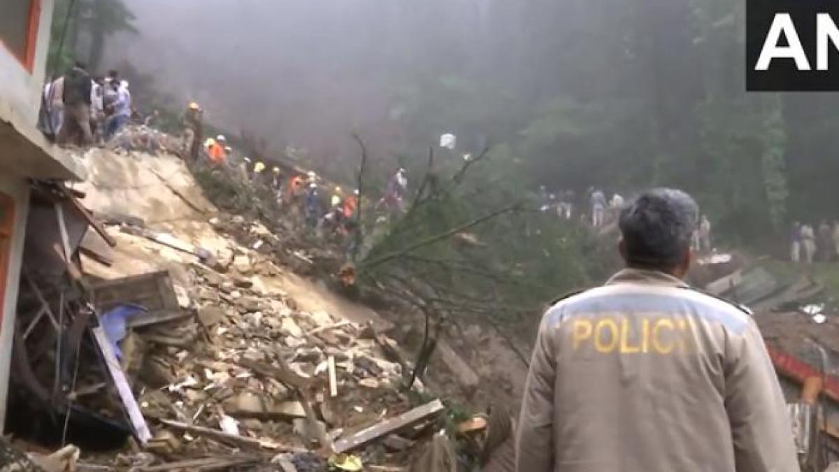 cel-putin-18-morti-pe-himalaya--ploile-musonice-torentiale-au-dus-la-alunecari-de-teren-masive-in-india_81342600