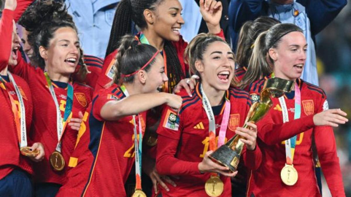 olga-carmona_30701100