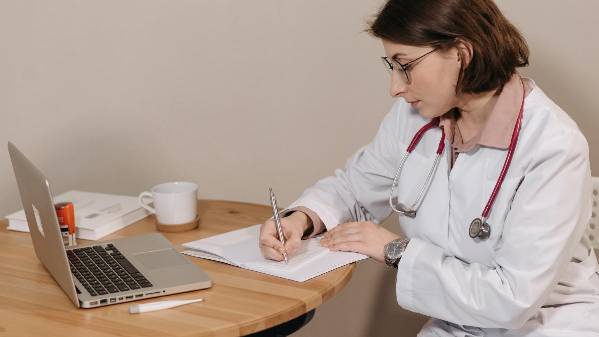 spital-medic-pexels-pavel-danilyuk-5998454_05472500