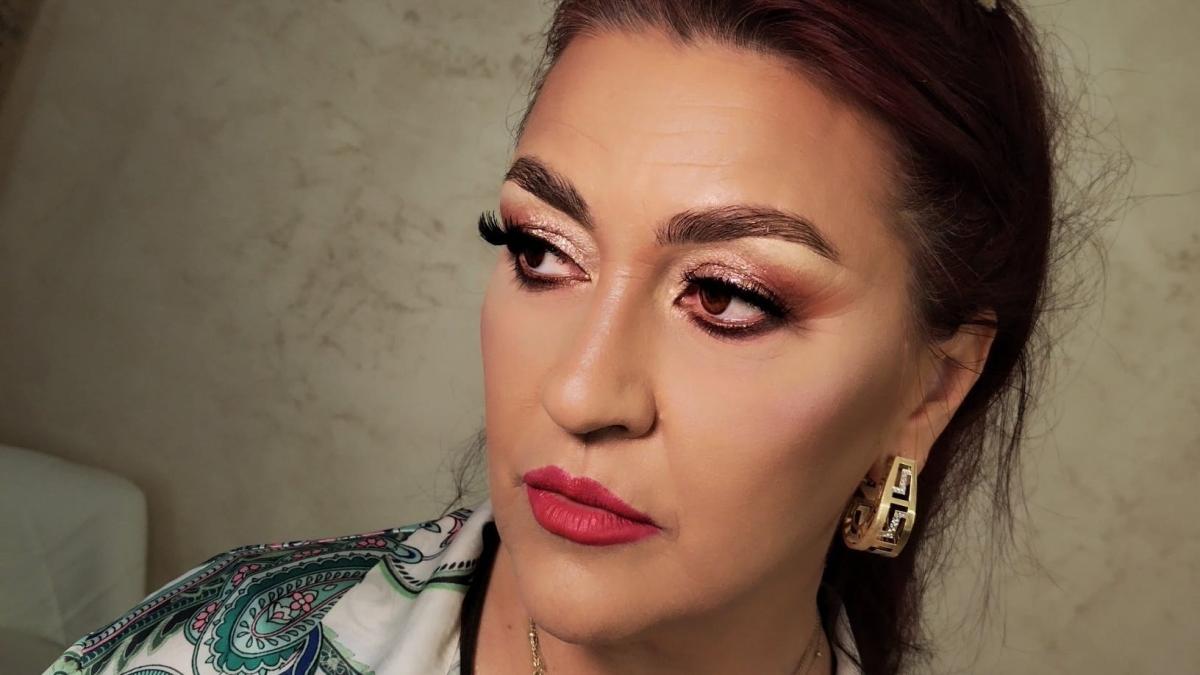 luam-cate-2-3-somnifere-care-mi-au-dat-peste-cap-corpul--rona-hartner--pe-patul-de-spital-acest-cancer-l-am-facut-pe-fond-de-stres_21665300