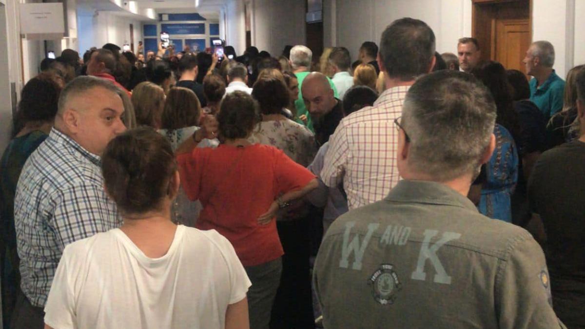 protest_finante_sindicate_inscenare_fb_bns_41688600