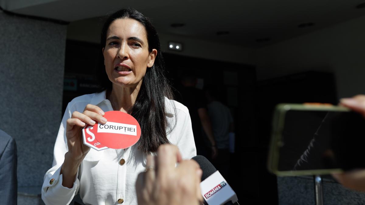 2023-08-29-2014_35005100