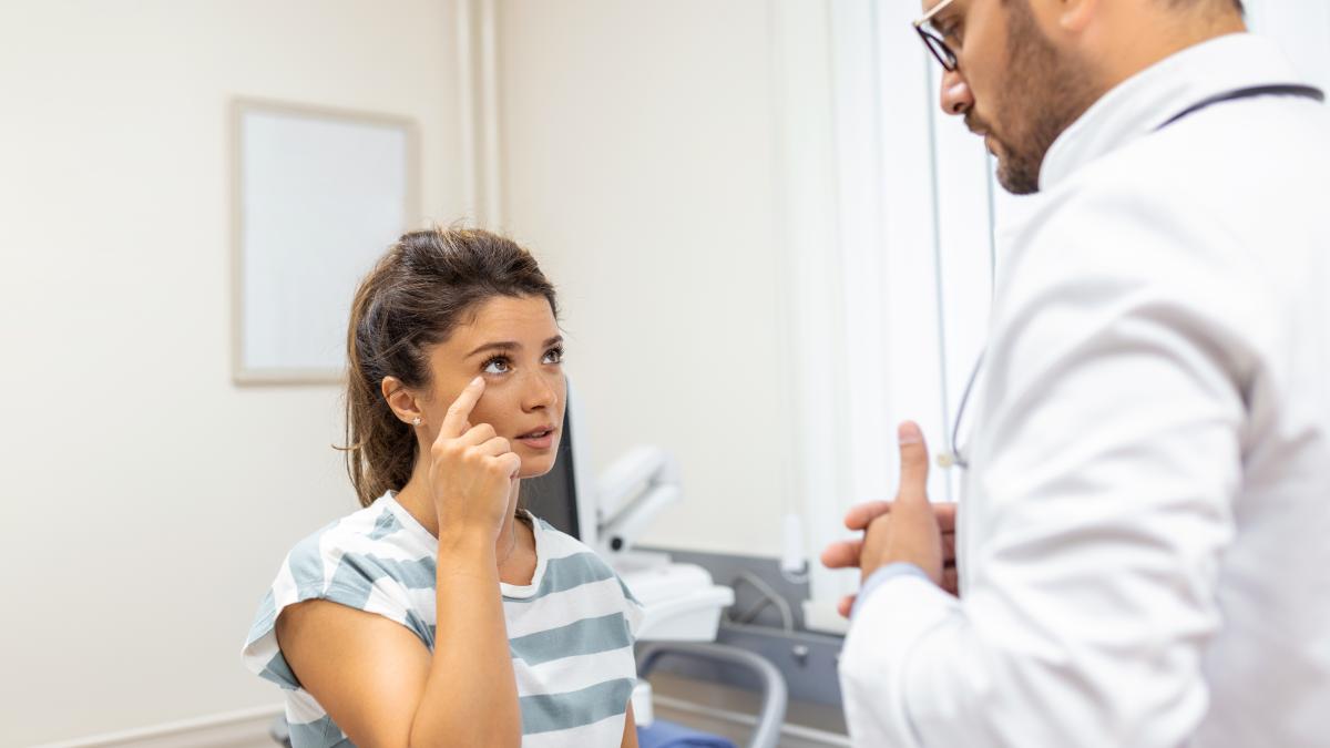 daca-vrei-sa-ti-protejezi-vederea--ar-trebui-sa-renunti-la-anumite-alimente--lista-produselor-nocive-pentru-ochi_12633300