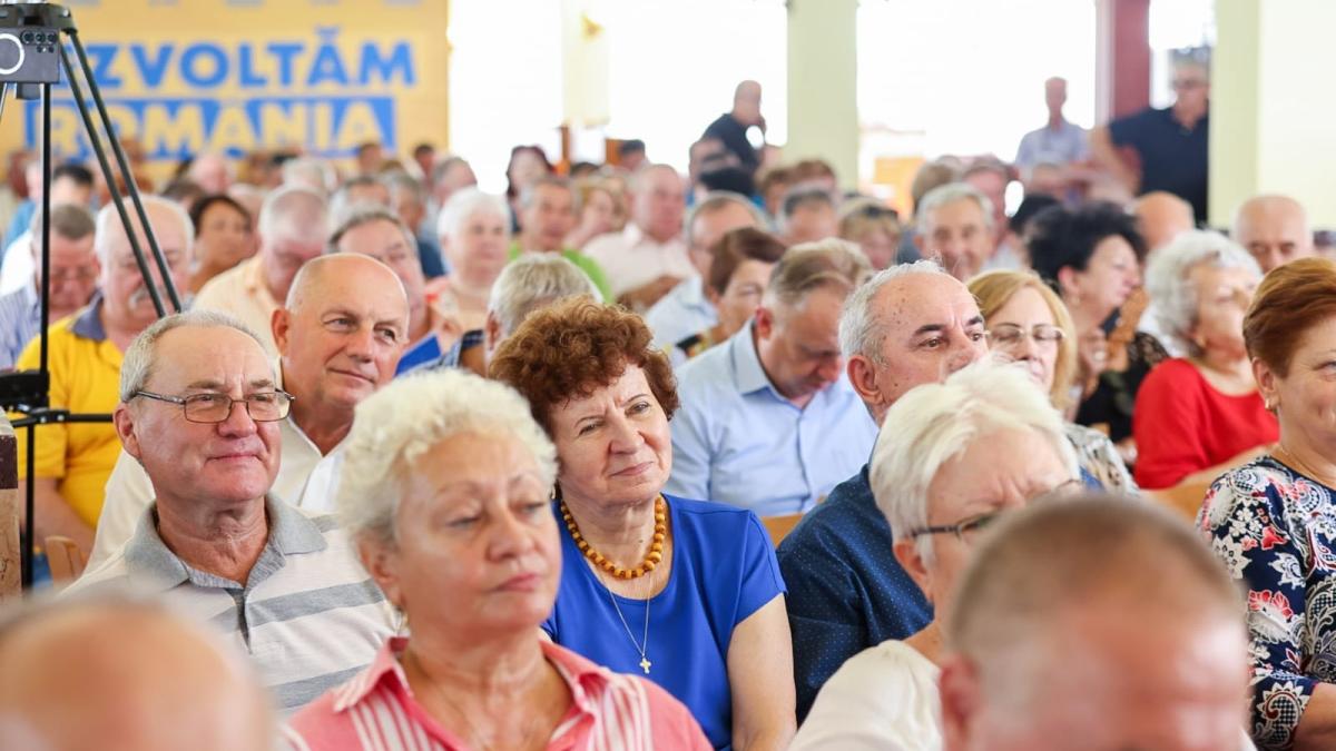 nicolae-ciuca--semnal-pentru-politicile-publice-privind-pensionarii-sunt-resurse-nevalorificate_94568100