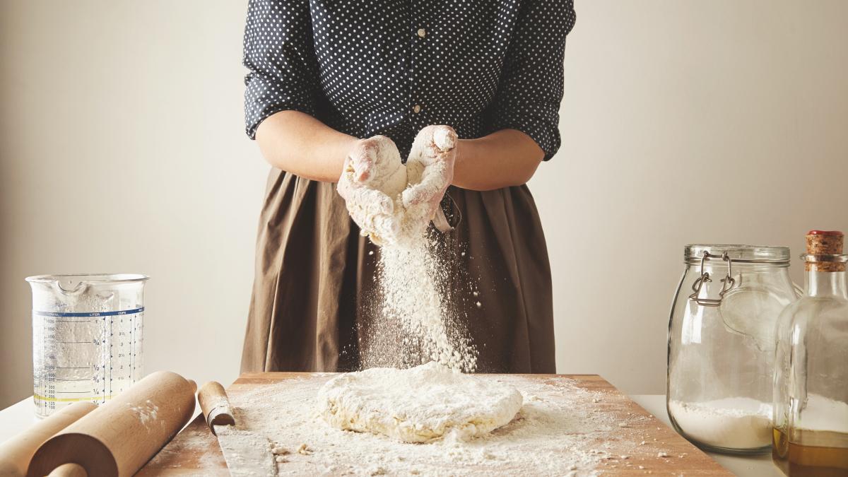 faina-de-insecte--interzisa-produsele-traditionale--senatul-a-votat-propunerea-utilizarii-acesteia-in-celelalte-produse-alimentare_50386800