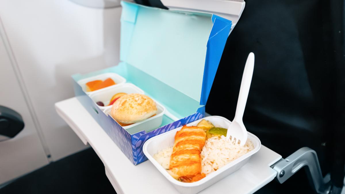 o-masa-consistenta--solutia-pentru-depasirea-decalajului-orar--ar-putea-ajuta-si-in-boala-alzheimer_35799200