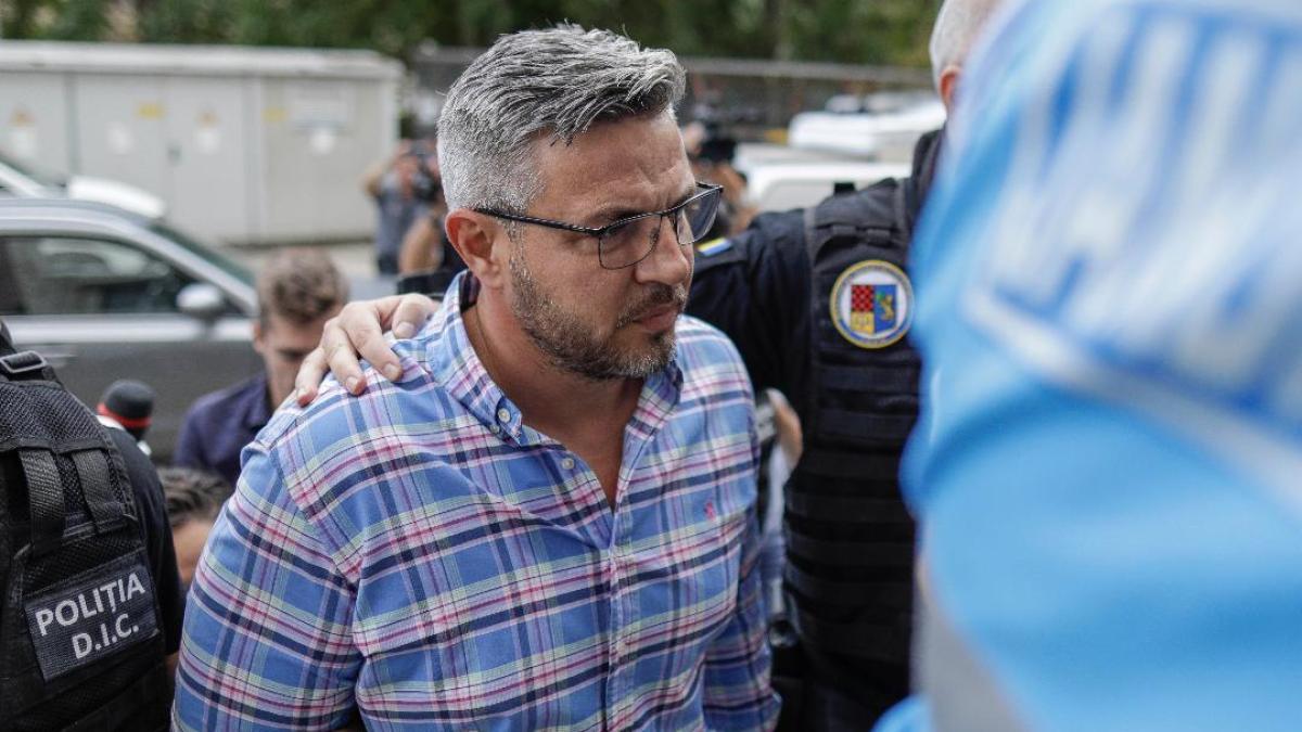 patronii-statiei-gpl-crevedia--adusi-la-parchetul-general-pentru-audieri1_13124100