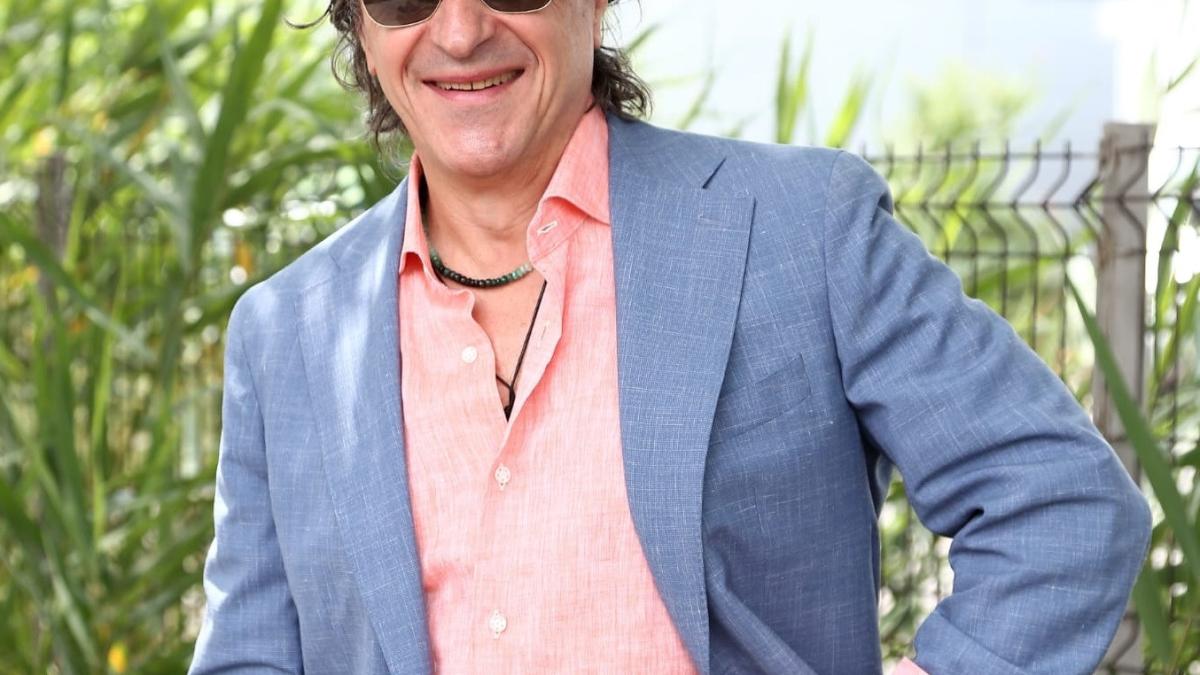 ce-a-avut-de-castigat-claudiu-bleont--dupa-ce-si-a-dat-chilotii-jos-intr-o-conferinta-de-presa--acum-12-ani-mereu-urmarile-negative-au-si-ceva-pozitiv_72749900