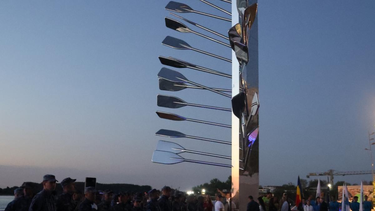 a-fost-inaugurat-oficial-memorialul-ivan-patzaichin2_88351600