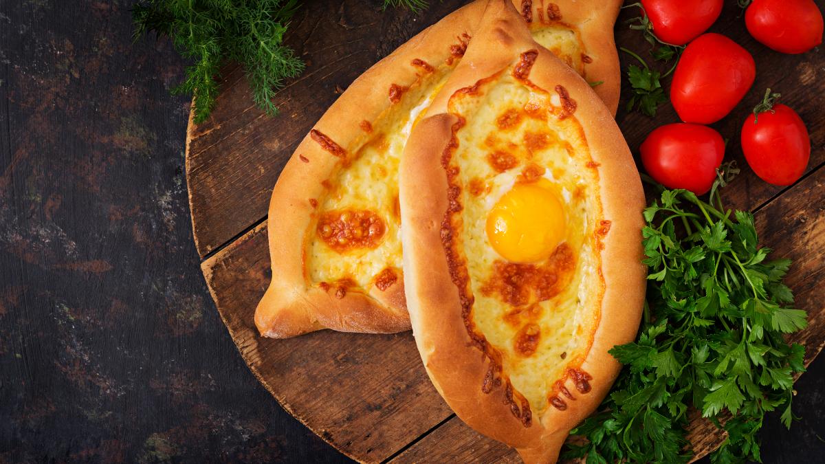 mic-dejun-georgian--cum-se-prepara-khachapuri-reteta_62675700