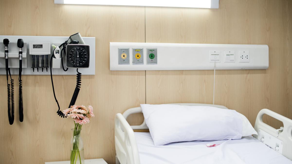 hospital-room_96958700