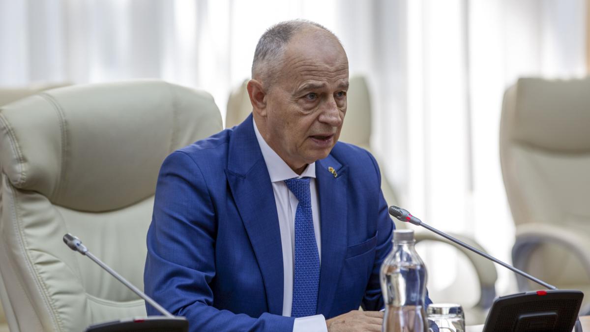 mircea-geoana--despre-bucatile-de-drona-gasite-la-granita-cu-ucraina-prc-e2prc-80prc-9dsunt-incidente--nu-accidenteprc-e2prc-80prc-9d_09094200