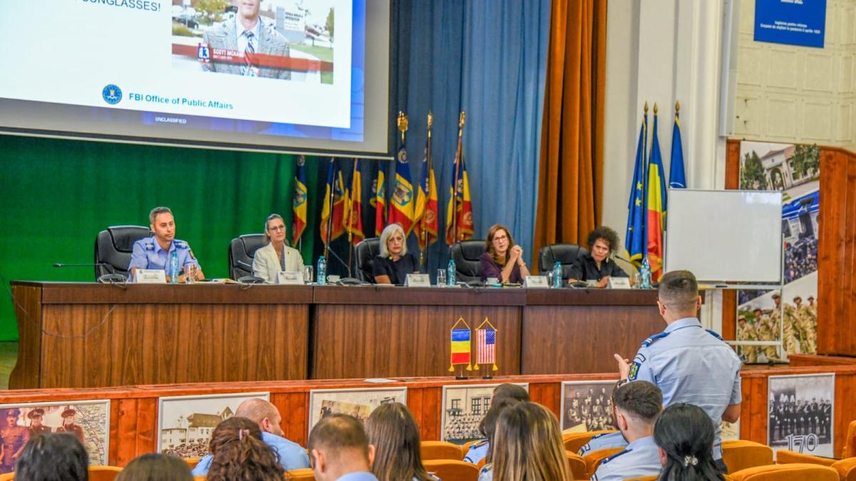 jandarmii-romani--pregatiti-de-agenti-fbi1_37990800