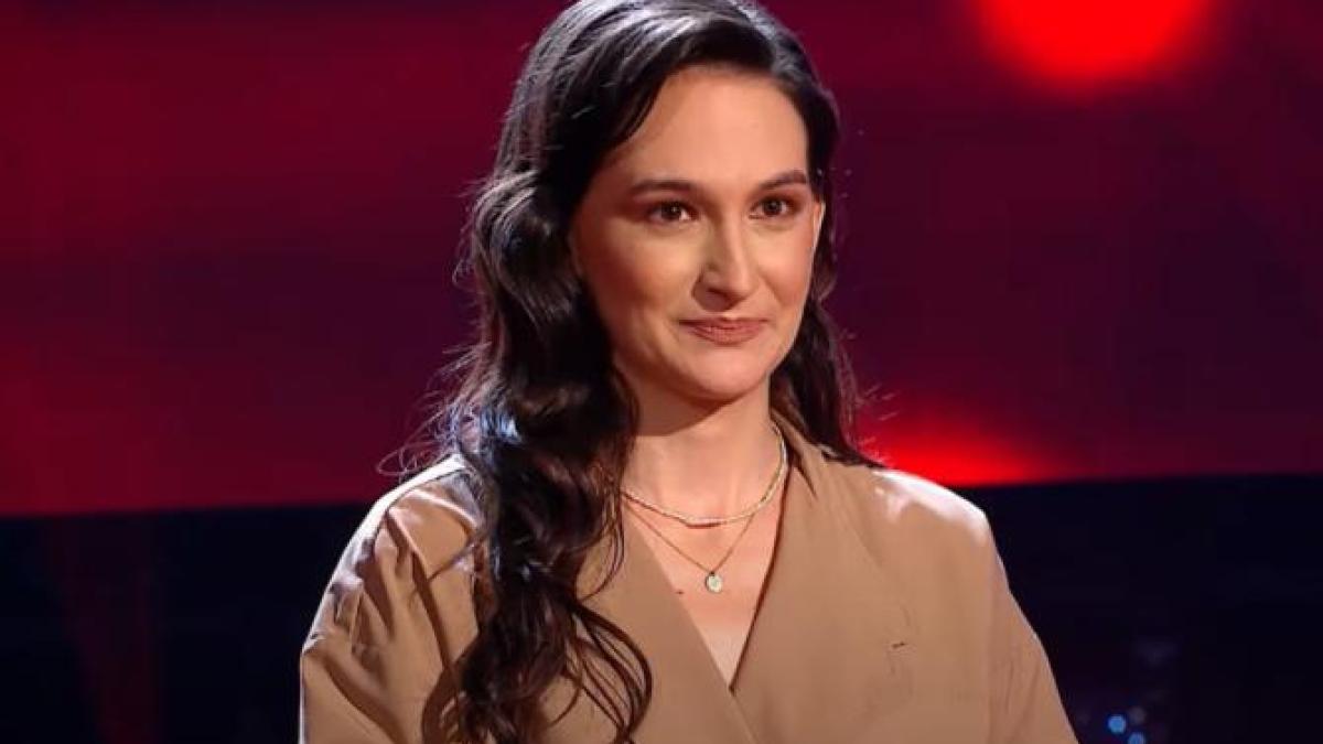 ana-udroiu-vocea-romaniei_79350400