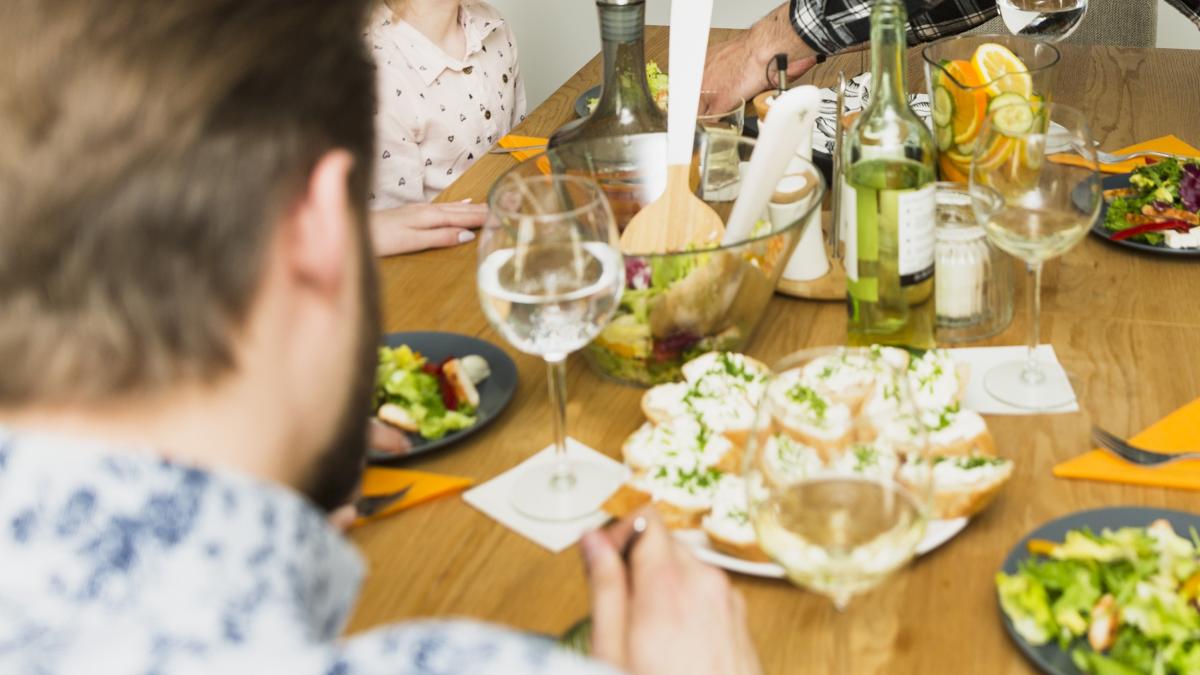 exemplu elocvent de comportament abuziv in familie psihologul radu leca analizeaza ce se intampla la cina sub ochii copilului video