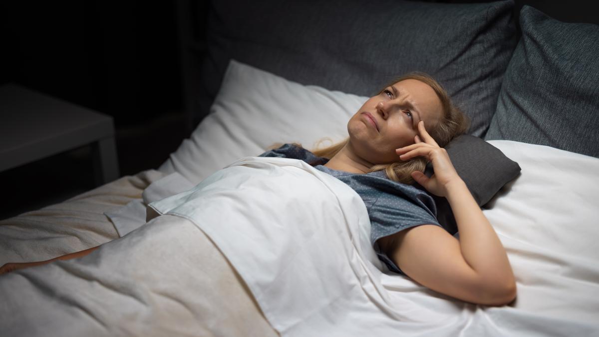 de-ce-ne-bantuie-gandurile-inainte-de-somn-si-cum-putem-sa-ne-deconectam_34616100