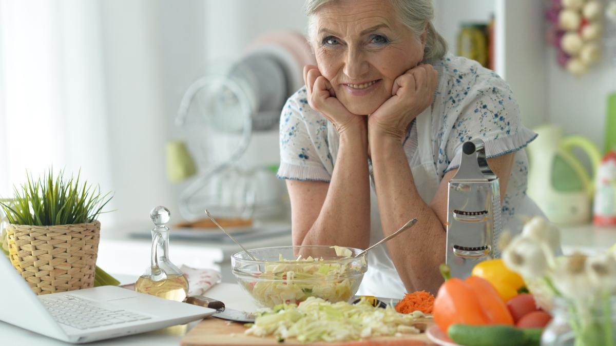 cele-mai-bune-6-diete-pentru-a-slabi-daca-aveti-peste-50-de-ani_65297600