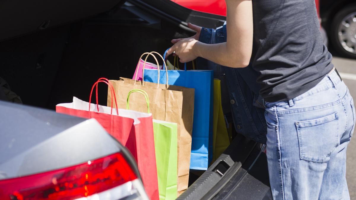 scene-de-groaza-in-parcarea-unui-supermarket-din-arad--razbunarea-sotului-inselat_41729100