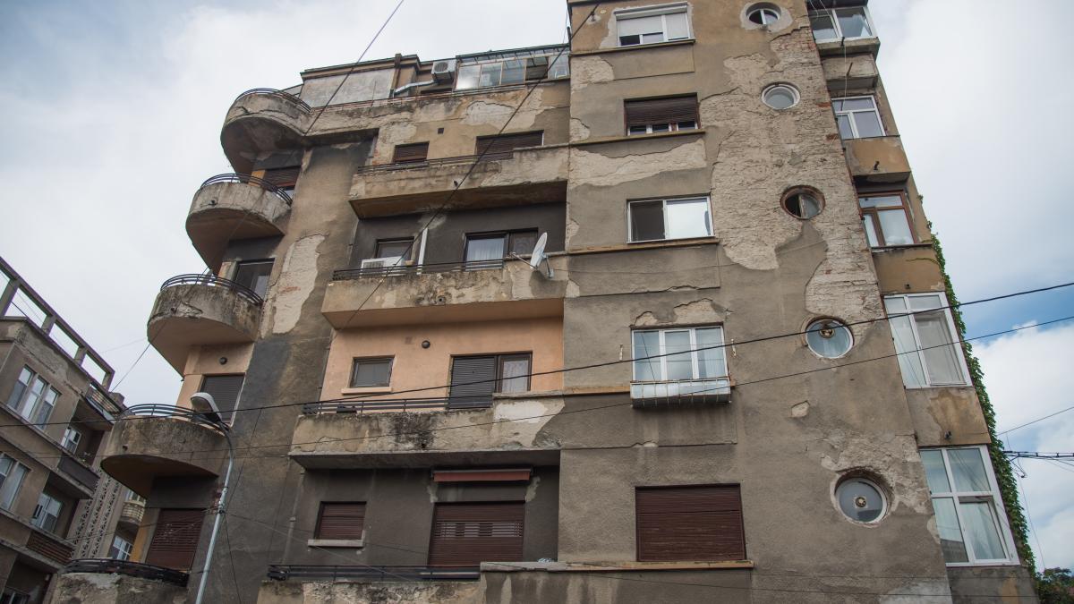 bloc-id96593_inquam_photos_alberto_grosescu_92005600