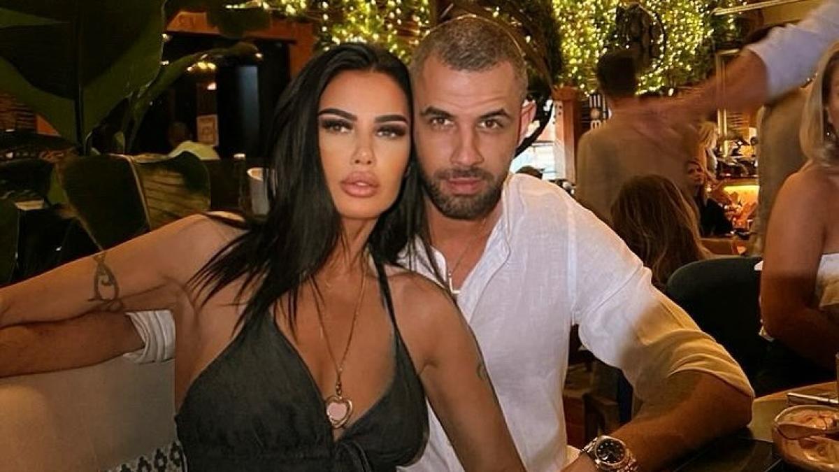 oana-zavoranu-si-alex-ashraf-ar-fi-divortat--dupa-sapte-ani-de-casnicie-sunt-in-sfarsit-o-femeie-libera-care-are-de-unde-alege_70815200