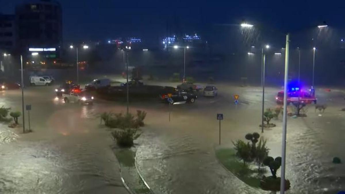 grecia--lovita-din-nou-de-inundatii--a-fost-emisa-stare-de-alerta_81081600