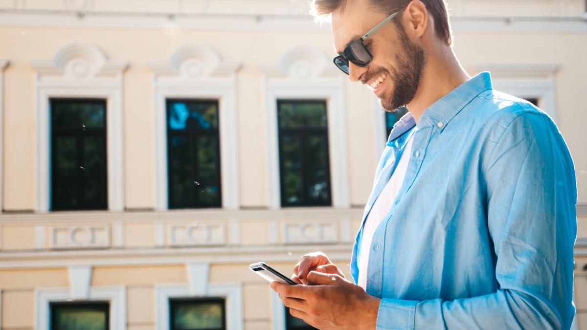 ochelarii-inteligenti-meta--modul-in-care-te-transformi-in-spion--pot-sa-faca-fotografii-si-sa-transmita-in-direct_00629000