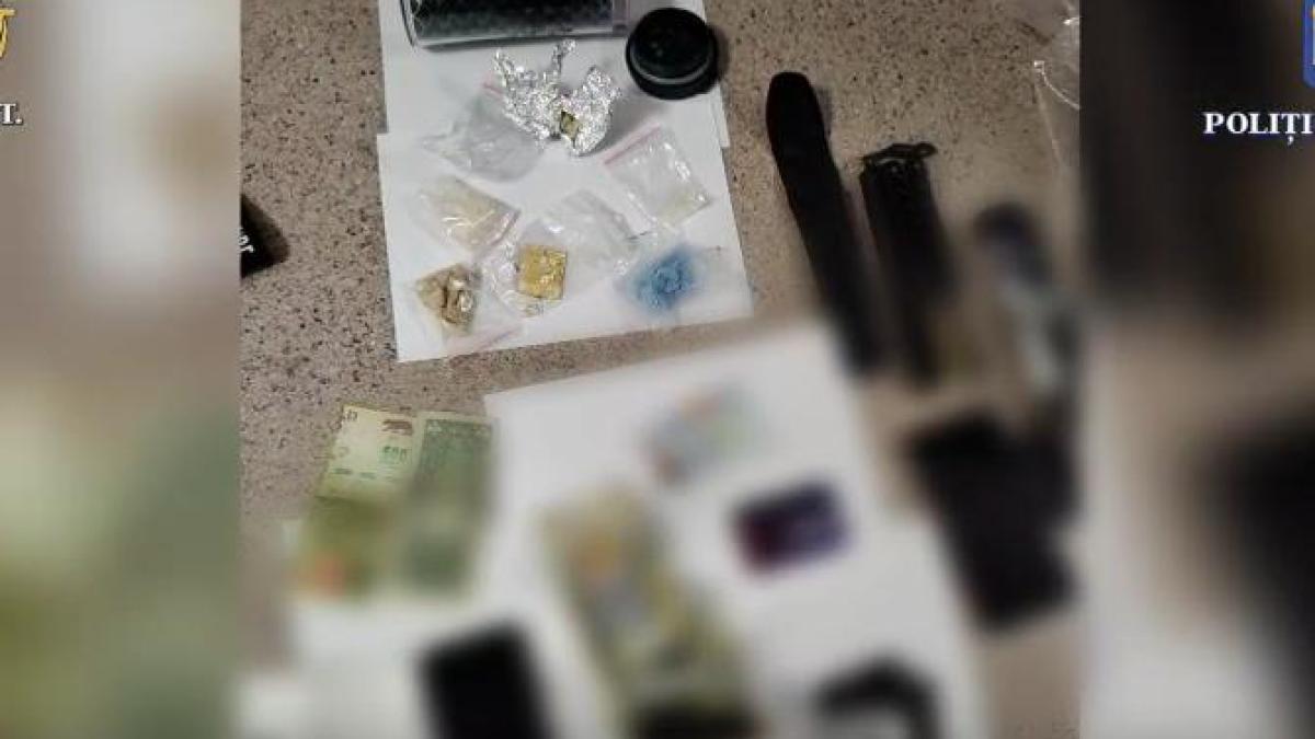 doua-persoane-au-fost-arestate-pentru-trafic-de-droguri-de-mare-risc--anunta-diicot_43939400