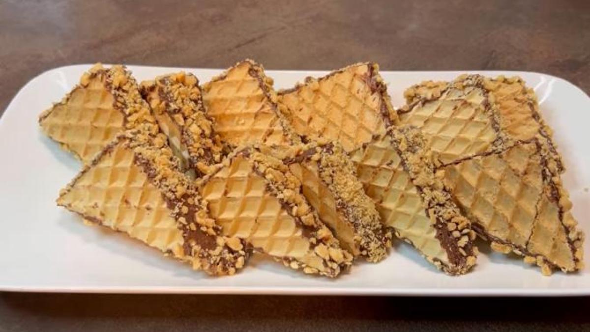 prajitura-doina-cu-foi-de-napolitana--reteta-veche--dar-absolut-delicioasa_60516400