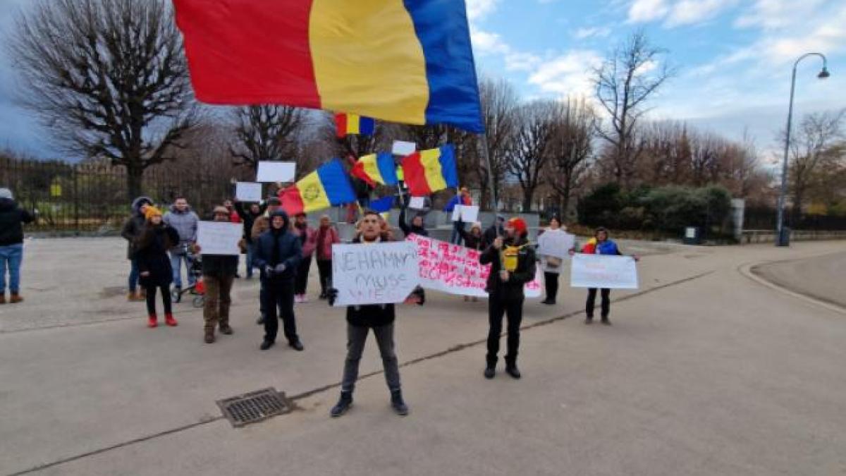 romani-diaspora-muncitori-protest_40143100