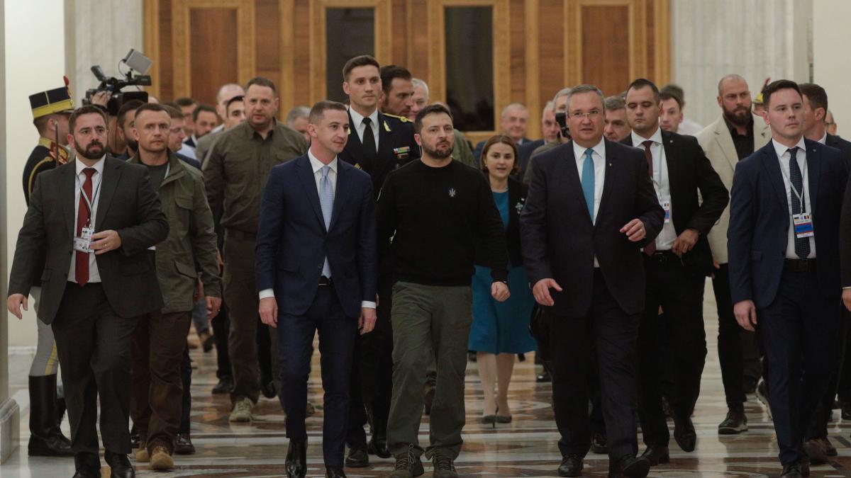 2023-10-10-1112_21420500